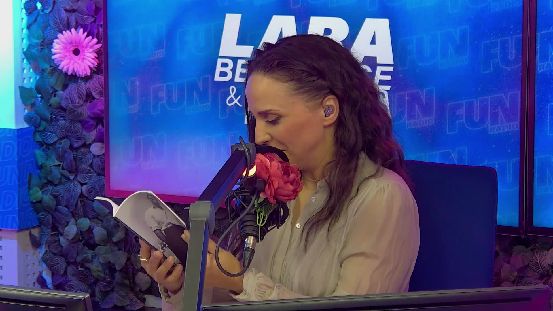 Lara Bellerose & Friends